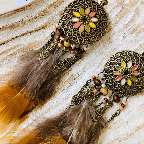 Boho Dreamcatcher Feather Drop Earrings NWT - Picture 4 of 7